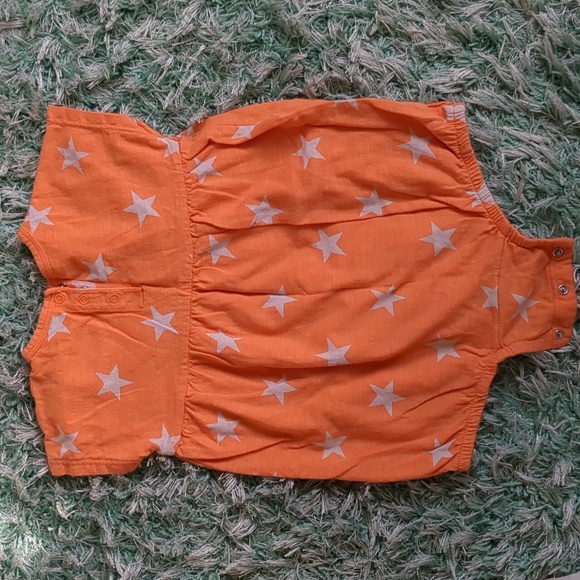 3 Rompers - Picture 4 of 10